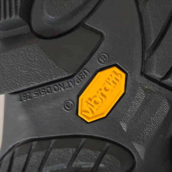 NEW NIB Merrell Moab 2 Mid Black Boots Men's 11.5 - Picture 11 of 16